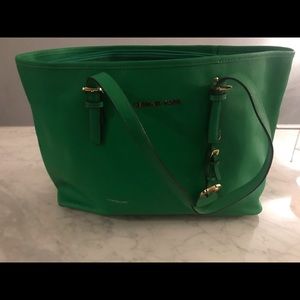 Michael Kors Jet Set Travel Tote